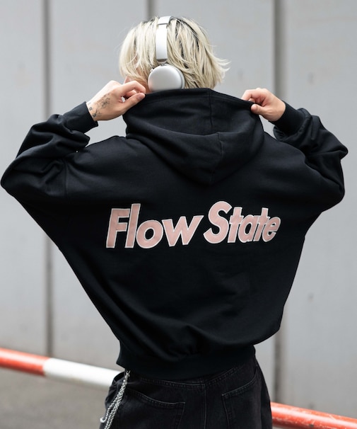 バルーンクロップドグラフィックプルパーカー