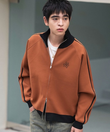 ライントラックニットジャケット