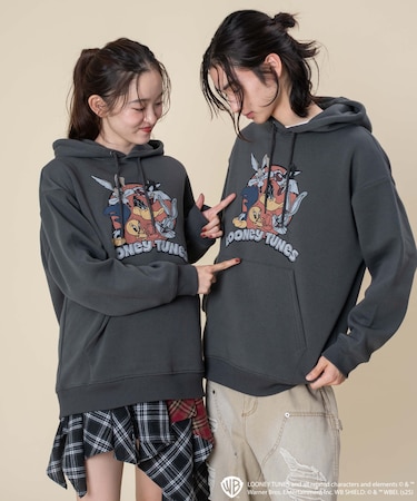LOONEYTUNESグラフィックプルオーバー