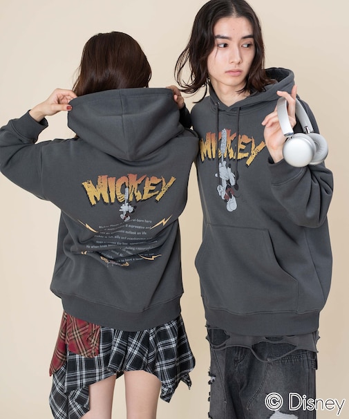 DISNEYグラフィックプルオーバー