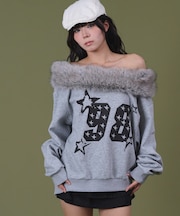 ファーオフショルダースターロゴプルオーバー