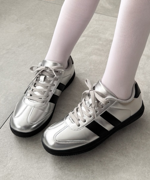 2ラインローカットスニーカー