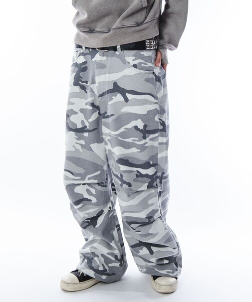 パラシュートカモフラパンツ