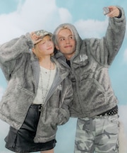 ファーフードロゴブルゾン