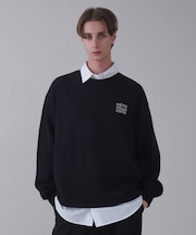 ショートドロストワンポイント刺繍プルオーバー