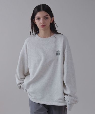 ショートドロストワンポイント刺繍プルオーバー