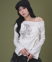 ドロストショルダーグラフィックトップ