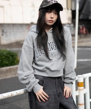 グラフィックショートプルパーカー