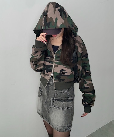 ショートZIPパーカー