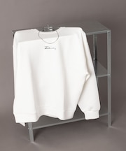 アクセ付きフォトグラフィックプルオーバー