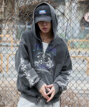 ブリーチグラフィックZIPパーカー