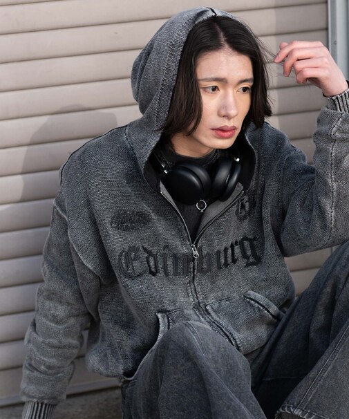 ブリーチニットグラフィックZIPパーカー