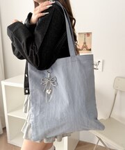 チャーム付きA4トートバッグ