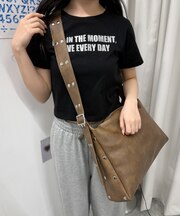 スタッズスクエアBIGショルダー