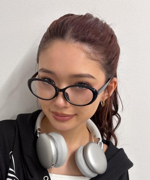 オーバルキャットアイウェア