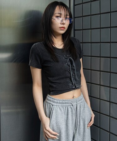 ヴィンテージライクレースアップT