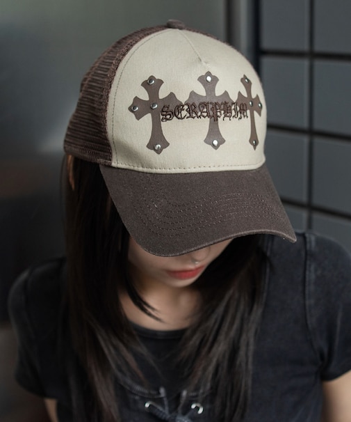 クロススタッズメッシュキャップ