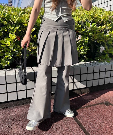 プリーツレイヤードフレアパンツ