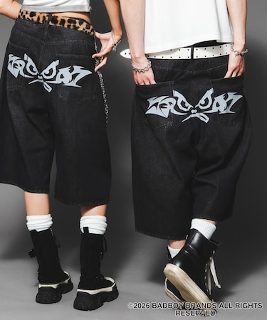 BAD　BOYグラフィックデニムショーツ