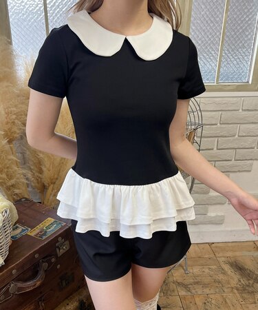 ヘムフリル襟付きトップス
