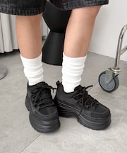 厚底ボリュームスニーカー