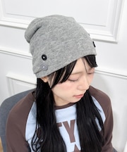 ボタンデザインビーニー