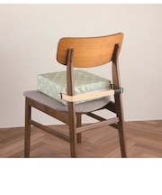 高さが変わるお食事クッション　きょうりゅう