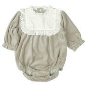 長袖　アウターロンパース　ベロアレース　グレー