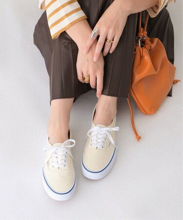 【VANS / ヴァンズ】Authentic：スニーカー