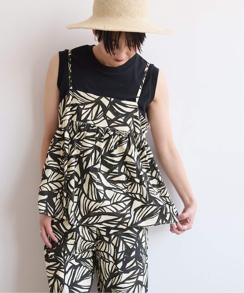 リーフプリントキャミソール