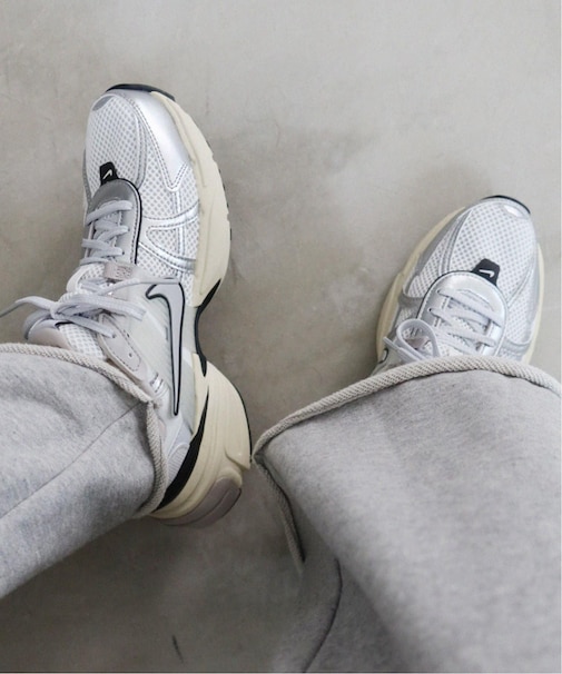 《追加3》【NIKE/ナイキ】ウィメンズ V2K ラン：スニーカー
