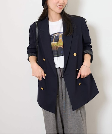 ダブルブレステッドブレザー