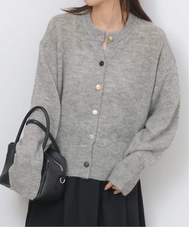 ビジューボタンカーディガン