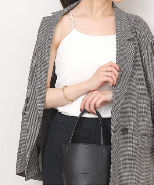 カップ付きスパゲッティクロスキャミ