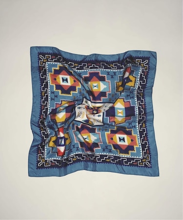 シルクスカーフ ネイティブパターン