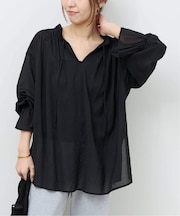 メランジフリルブラウス