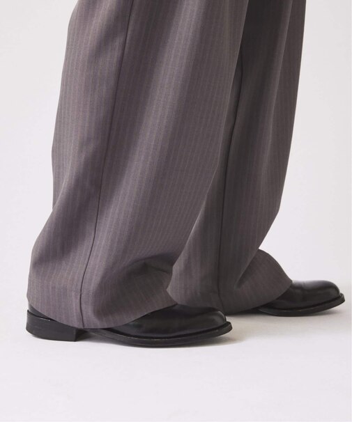 ヒールカット ルーズライト スラックス