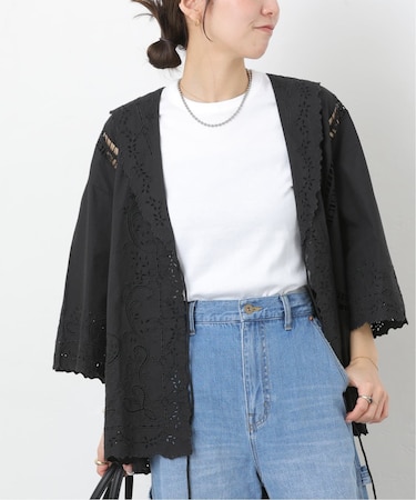 スクエアエンブロイダリーフラットカラーブラウス