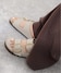 ホワイト B