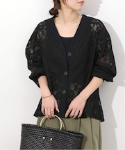 フラワーエンブロイダリーブラウス