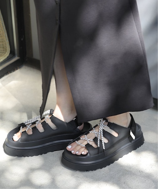 【UGG/アグ】W GOLDENGLOW TOGGLE：サンダル