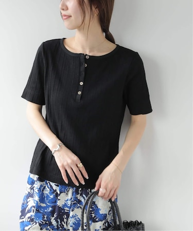 ヘンリーネックランダムリブTシャツ