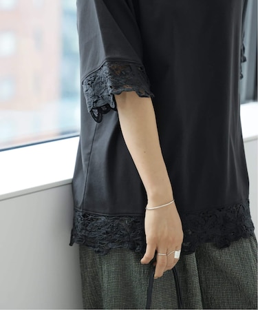 バテンレーストリムTシャツ