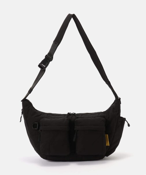 【KiU/キウ】 PADDED W-POCKET SHOULDER BAG