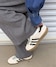 ベージュ
