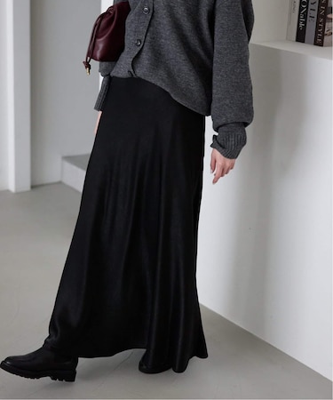 《WEB限定カラー有り/追加》グロッシーサテンフレアスカート