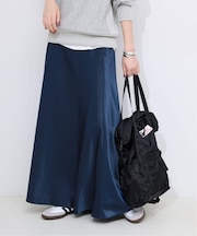 《WEB限定カラー有り/追加》グロッシーサテンフレアスカート