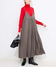 《追加》パウダリーサテンプリーツキャミワンピース