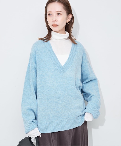 Vネックルーズニットプルオーバー