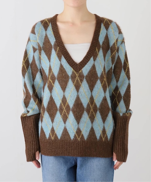 モヘヤMIXアーガイルVネネックニット